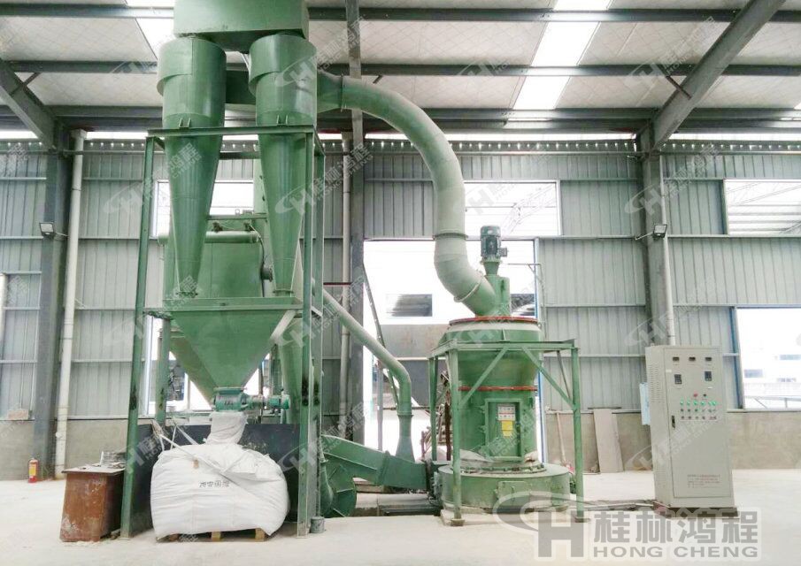 桂林鴻程雜鹵石雷蒙磨粉機(jī)，雜鹵石磨機(jī)，雜鹵石磨粉機(jī)-HC系列縱擺式磨粉機(jī)環(huán)保設(shè)備